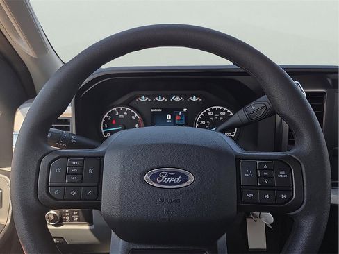 New 2025 Ford F250 XL w/ 360-Degree Camera Package image 19