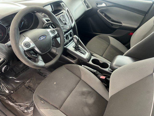 Used 2012 Ford Focus SE FWD image 11