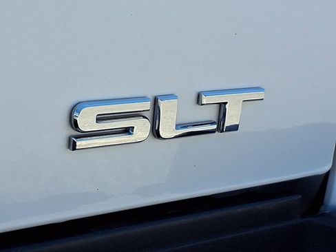 Used 2018 GMC Sierra 1500 SLT w/ SLT Premium Package image 31