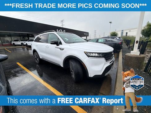 Used 2021 Kia Sorento EX w/ EX AWD X-Line Package image 3