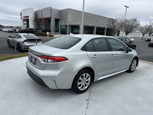 Certified 2024 Toyota Corolla LE image 10
