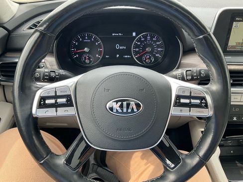 Used 2020 Kia Telluride SX w/ SX Prestige Package image 17