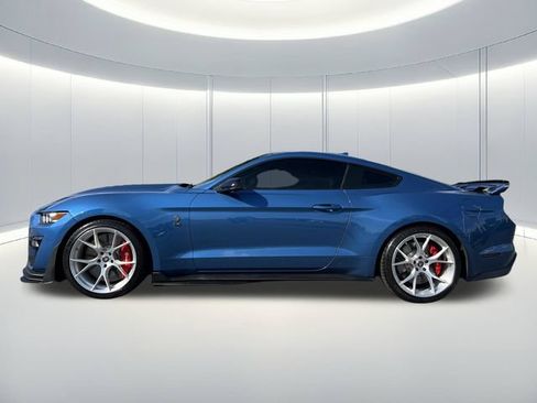 Used 2020 Ford Mustang Shelby GT500 w/ Technology Package RWD image 2