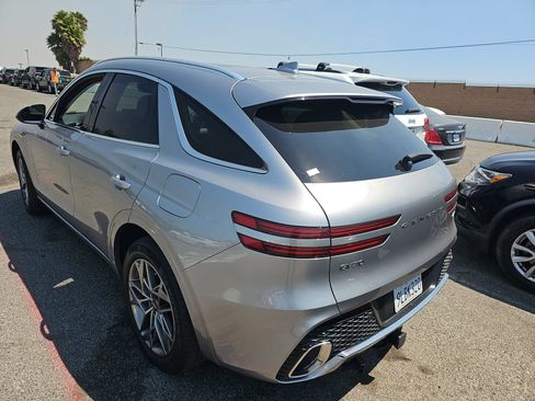 Used 2024 Genesis GV70 2.5T w/ Select Package AWD/4WD image 10