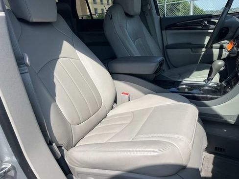 Used 2016 Buick Enclave Leather FWD image 31
