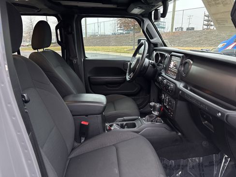 Certified 2020 Jeep Wrangler Unlimited Sport S w/ Sun And Sound Package image 23