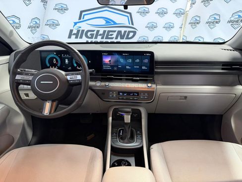 Used 2025 Hyundai Kona SEL image 28