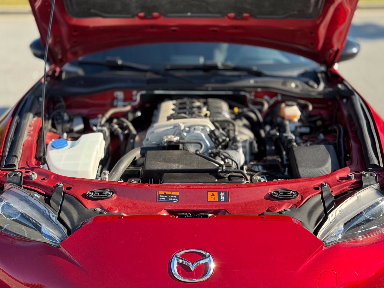 Used 2016 MAZDA MX-5 Miata Sport RWD image 40
