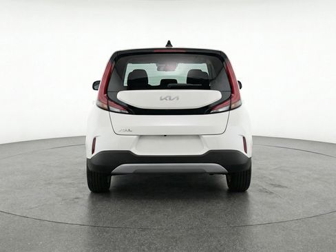 Used 2025 Kia Soul LX w/ LX Technology Package image 7