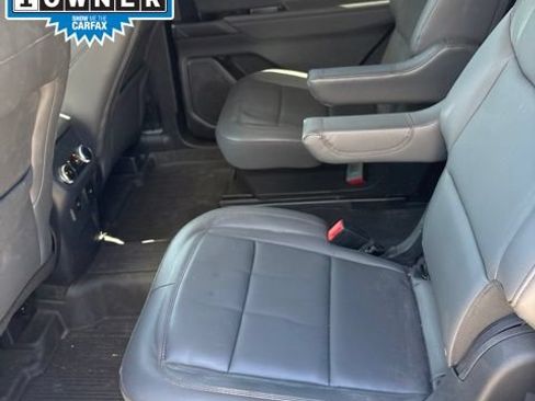 Used 2025 Ford Explorer Active w/ Active Comfort Package AWD/4WD image 9