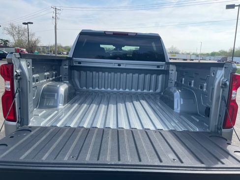 Used 2026 Chevrolet Silverado 1500 RST AWD/4WD image 17