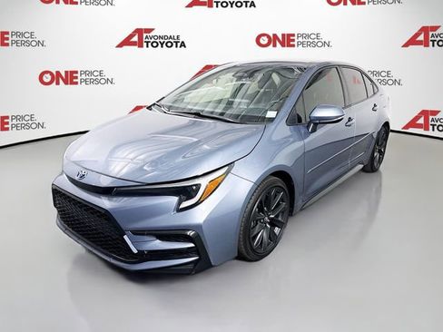 Certified 2025 Toyota Corolla SE w/ Convenience Package FWD image 4