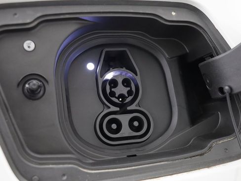 New 2026 BMW i5 eDrive40 image 4