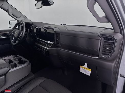 Used 2026 Chevrolet Silverado 1500 LT AWD/4WD image 29