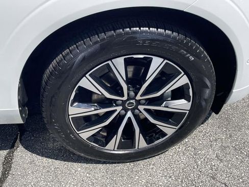 Used 2023 Volvo XC60 B5 Plus w/ Protection Package Premier AWD/4WD image 11