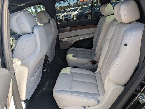 New 2026 Cadillac Vistiq Luxury w/ LPO, Floor Liner Package image 10