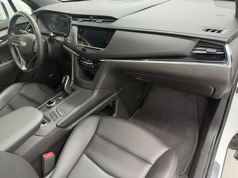 Used 2023 Cadillac XT6 Luxury FWD image 10