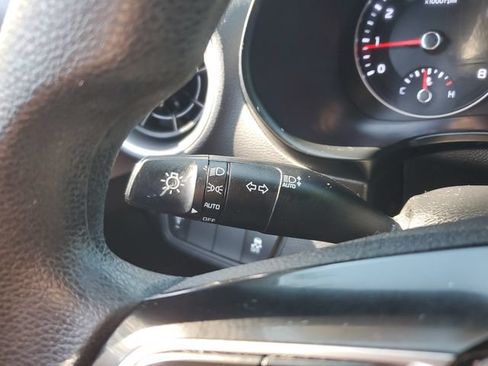 Certified 2024 Kia Forte LXS FWD image 29