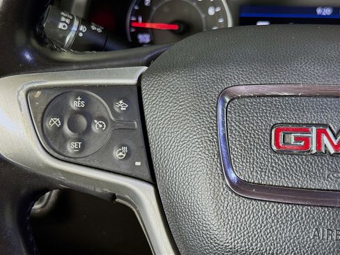 Used 2021 GMC Acadia SLT w/ Elevation Edition image 13