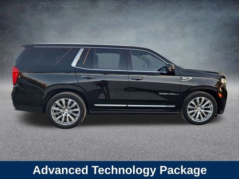 Used 2022 GMC Yukon Denali w/ Denali Premium Package image 7