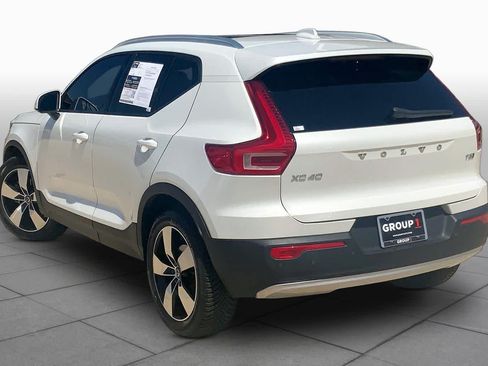 Used 2022 Volvo XC40 T5 Momentum AWD/4WD image 12