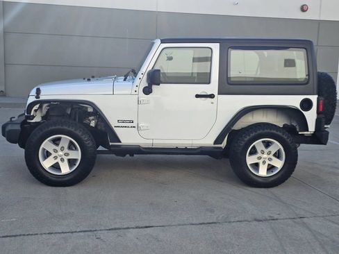 Used 2016 Jeep Wrangler Sport w/ Quick Order Package 24S AWD/4WD image 8