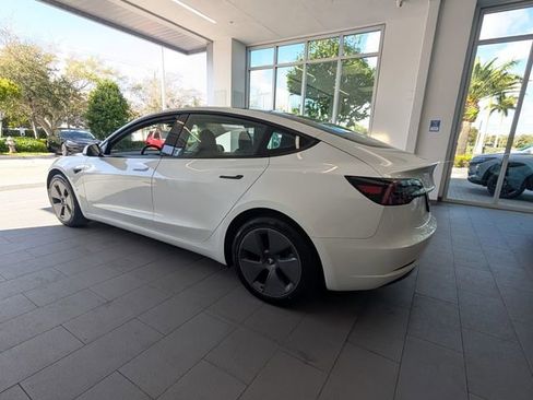 Used 2023 Tesla Model 3 Standard Range image 9