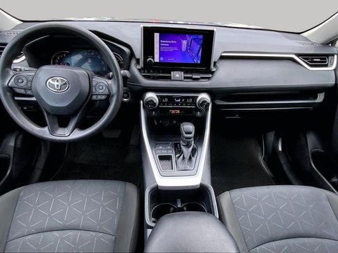 Used 2025 Toyota RAV4 XLE FWD image 16