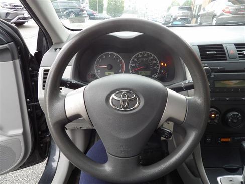 Used 2010 Toyota Corolla LE image 24