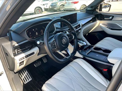 Used 2025 Acura MDX A-Spec image 16