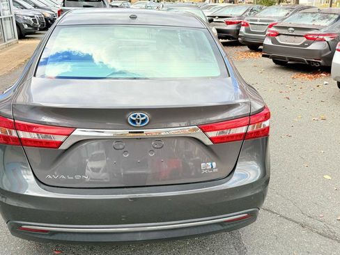 Used 2013 Toyota Avalon XLE Touring FWD image 11