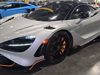 Used 2021 McLaren 765LT RWD video 1
