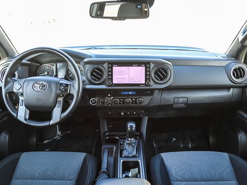 Certified 2023 Toyota Tacoma TRD Off-Road image 13