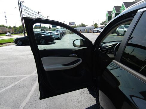 Used 2020 Buick Encore GX Select FWD image 11