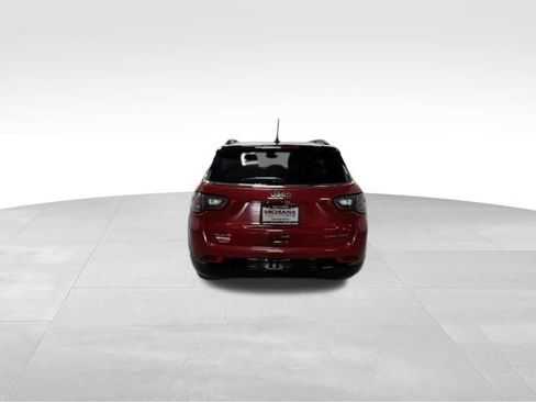 Certified 2025 Jeep Compass Limited w/ Elite Group AWD/4WD image 9