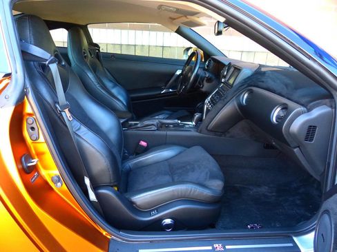 Used 2010 Nissan GT-R Premium image 52