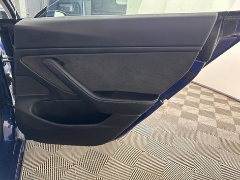 Used 2020 Tesla Model 3 Performance image 23