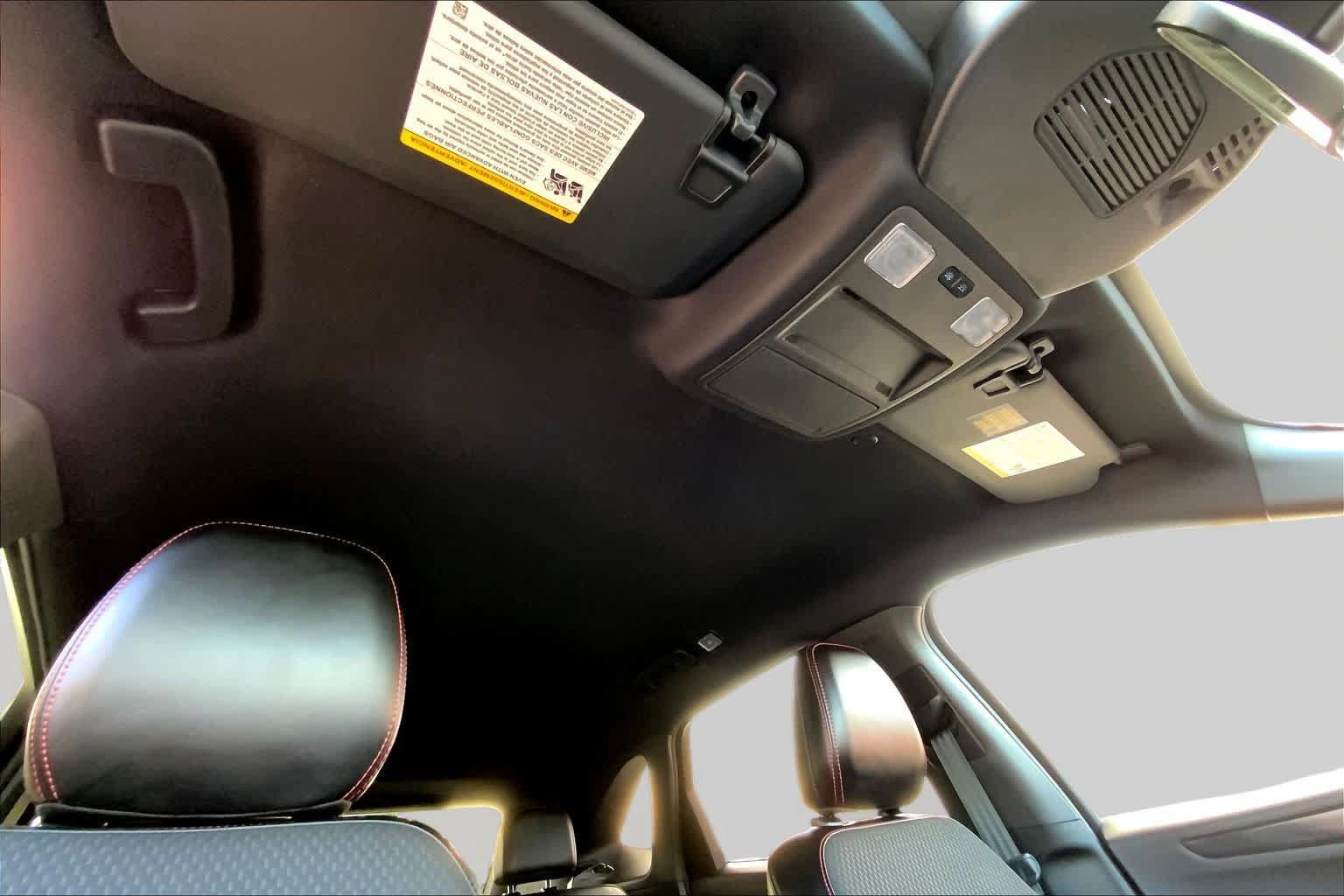 Used 2025 Ford Escape ST-Line FWD image 14