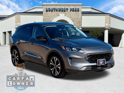 Used 2021 Ford Escape SE w/ SE Sport Appearance Package