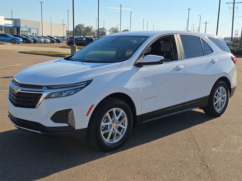 Used 2022 Chevrolet Equinox LT image 4