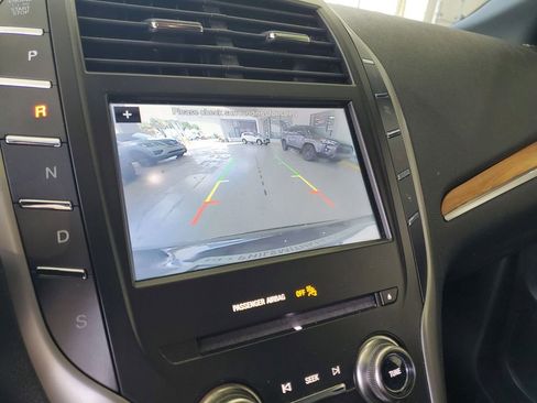 Used 2019 Lincoln MKC Reserve w/ MKC Technology Package FWD image 28