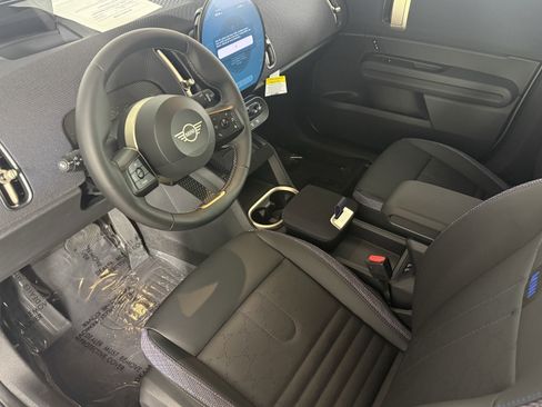 Used 2025 MINI Cooper Countryman S image 11