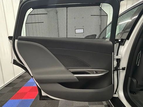 Used 2024 Lucid Air Touring image 10