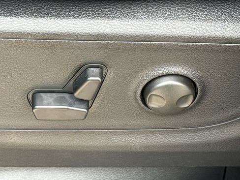 New 2026 RAM 1500 4x4 Crew Cab image 22