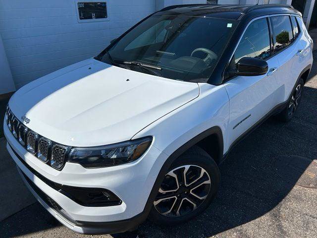 Certified 2023 Jeep Compass Limited AWD/4WD image 1