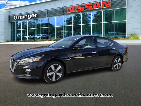 Used 2022 Nissan Altima 2.5 SL image 2