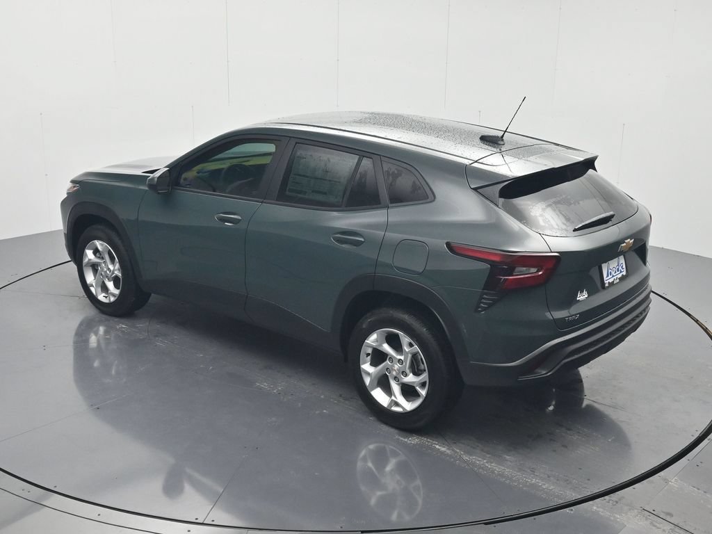 New 2026 Chevrolet Trax LS w/ LS Convenience Package FWD image 33