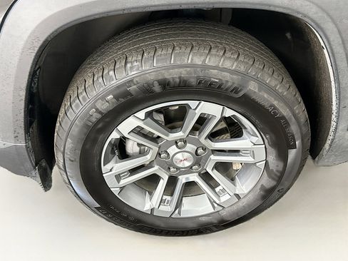 Used 2025 GMC Terrain Elevation image 11