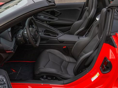 Used 2024 Chevrolet Corvette Stingray Preferred Conv w/ Z51 Performance Package image 50