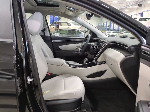 Used 2024 Hyundai Tucson SEL w/ Convenience Package AWD/4WD image 16